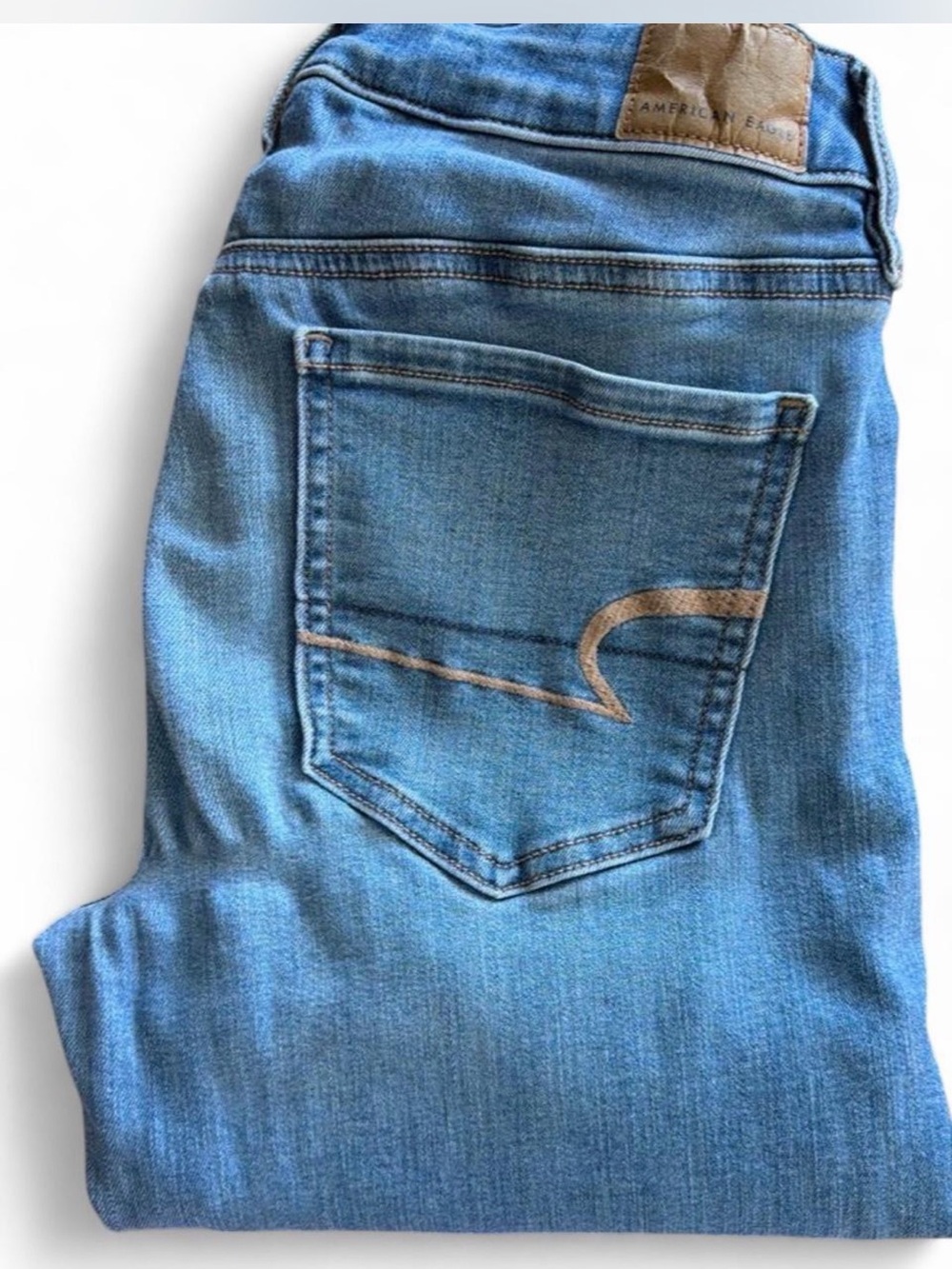 American Eagle Outfitters  classic denim skinny stretch  Jeans. Size 4.